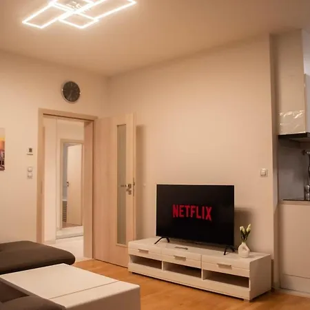 Apartamento Panorama With Parking Praga